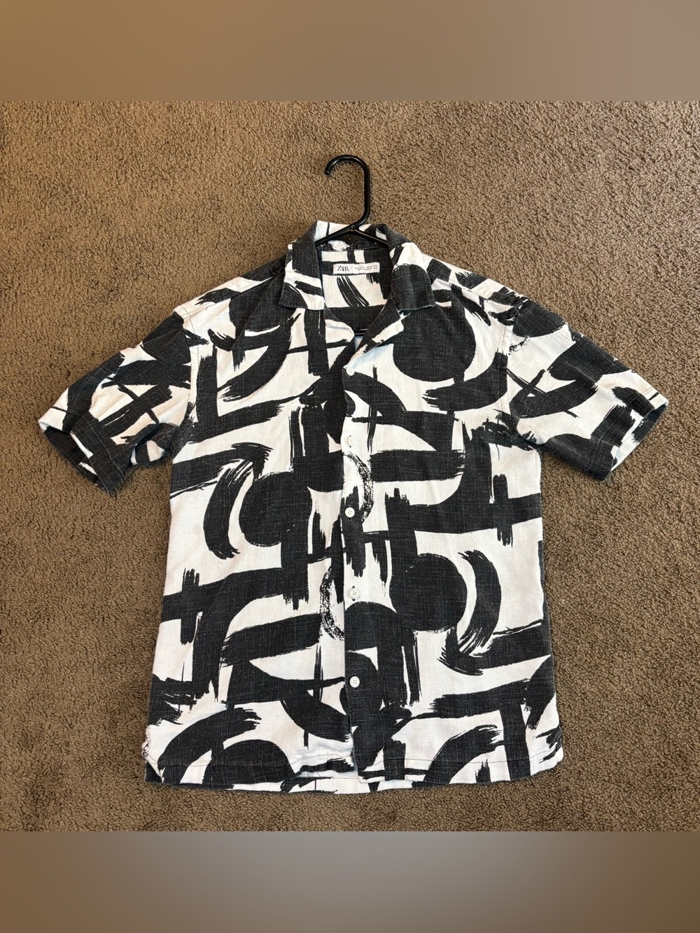 Zara Men’s Abstract Print Button-Up Shirt Black White Short Sleeve Size Small